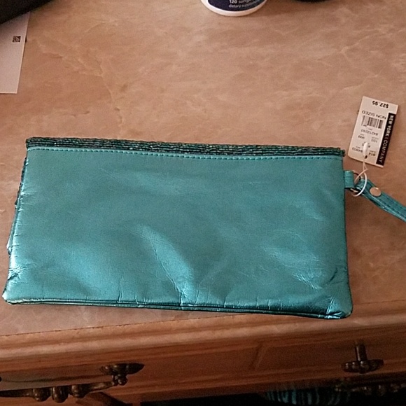 Teal wristlet - Picture 4 of 4